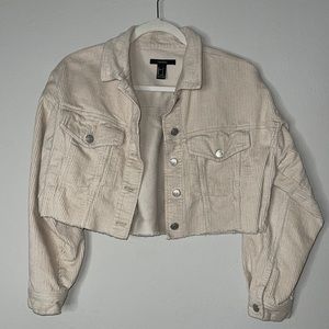 Beige crop pocket jacket